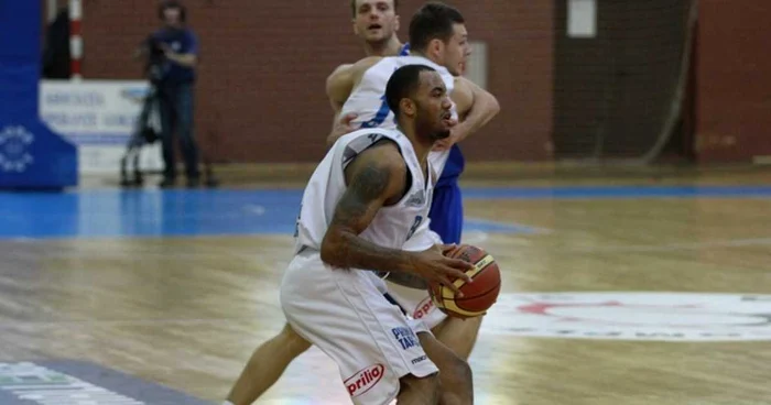 Darby a fost într-o zi de graţie şi a marcat 27 de puncte