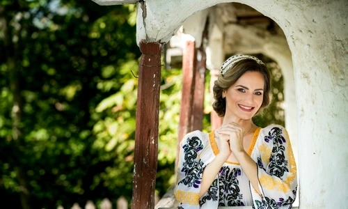 1 delia barbu in costum popular jpg jpeg