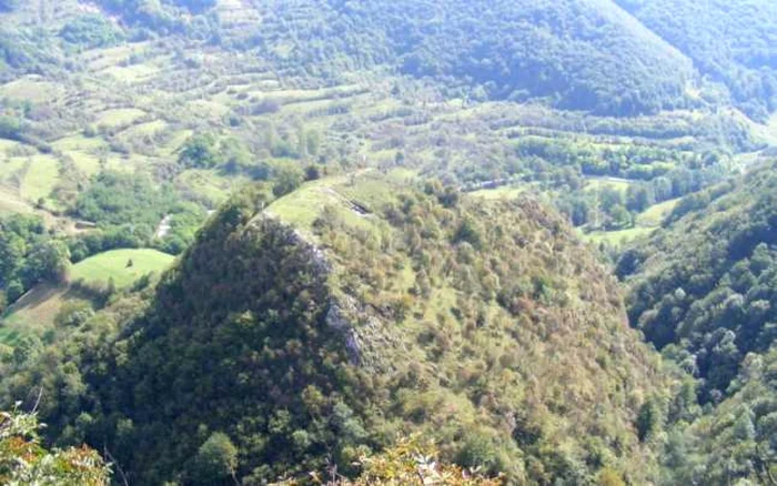 cetatea dacica ardeu foto mcdr