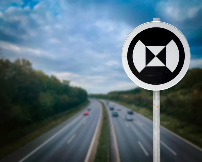 Semnul rutier german enigmatic care îi nedumerește pe călători. Foto: Travel Tomorrow