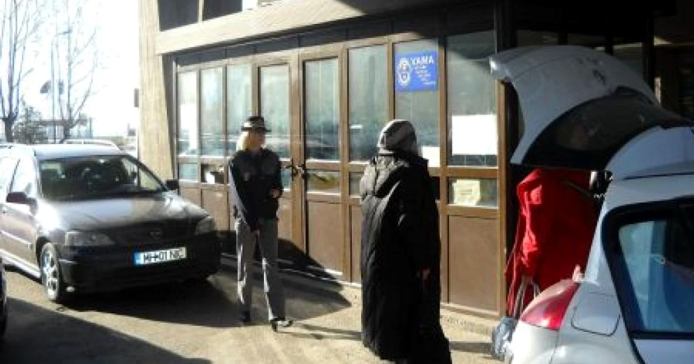 Poliţiştii de frontieră şi vameşii au intensificat verificările la intrarea în ţară