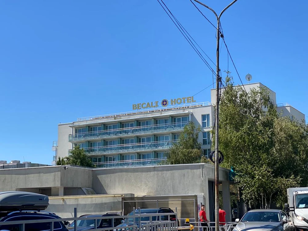 Hotelul Becali este plin în această perioadă.  foto: Blitz!