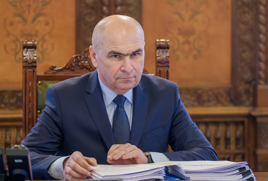 Bolojan avertizează că deficitul bugetar nu mai poate fi susținut. „Nu mai putem continua aşa, am intra în incapacitate de plată”