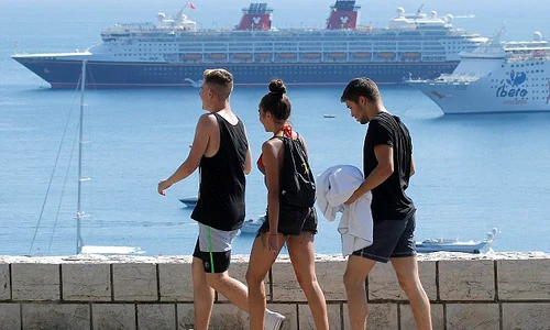 article 2390692 1b43bc18000005dc 379 634x508 jpeg