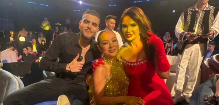 Andrei Bănuță, alături de Vlăduța Lupău și Cristina Spătar foto: Facebook 