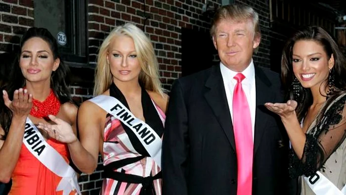 Ninni Laaksonen (prima din stânga), Miss Finlanda 2006, alături de Donald Trump FOTO KUVA/James Devaney