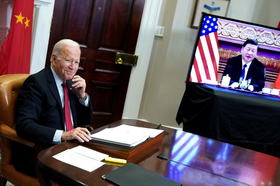 China spune că SUA trebuie să acţioneze pentru a anula impactul remarcii lui Biden care s-a referit la Xi ca la un „dictator"