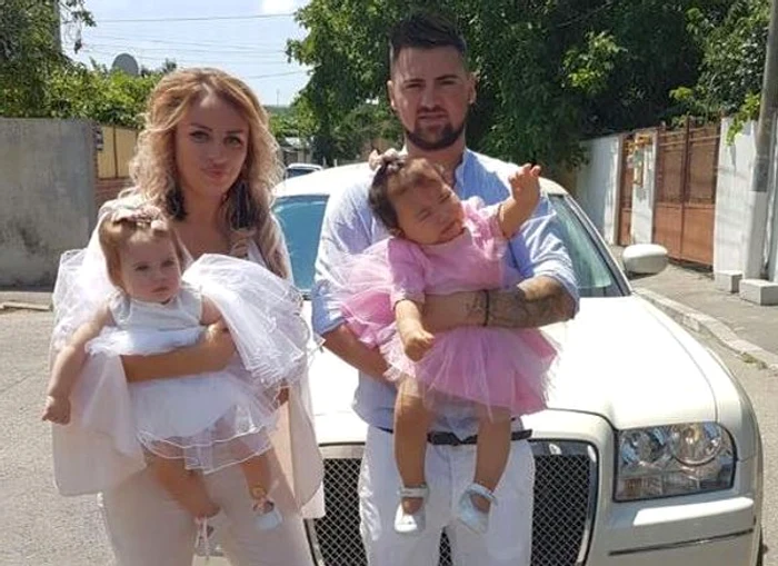 
    Sânziana şi Zuluf au fost pentru prima dată naşi de botezfoto: arhiva personală  