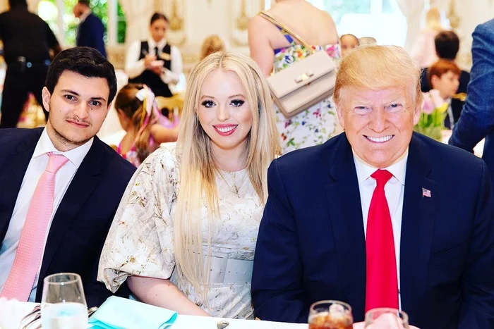 Donald Trump, împreună cu fiica sa Tiffany şi soţul ei, Michael Boulos. FOTO: arhivă
