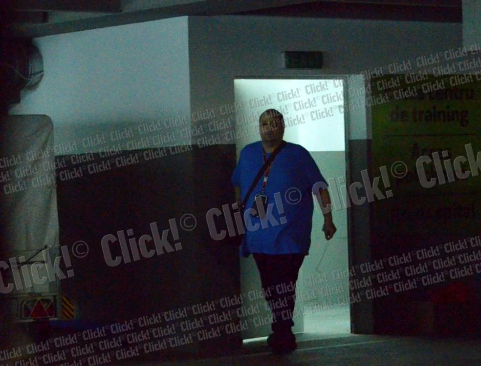 Maşina prezentatoarei a intrat în parcarea subterană a clinici