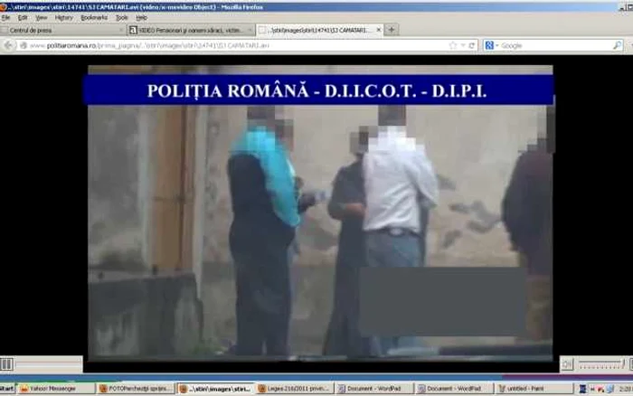 O parte dintre membrii reţelei au fost prinşi în flagrant marţi FOTO DIICOT