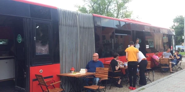 pizza autobuz