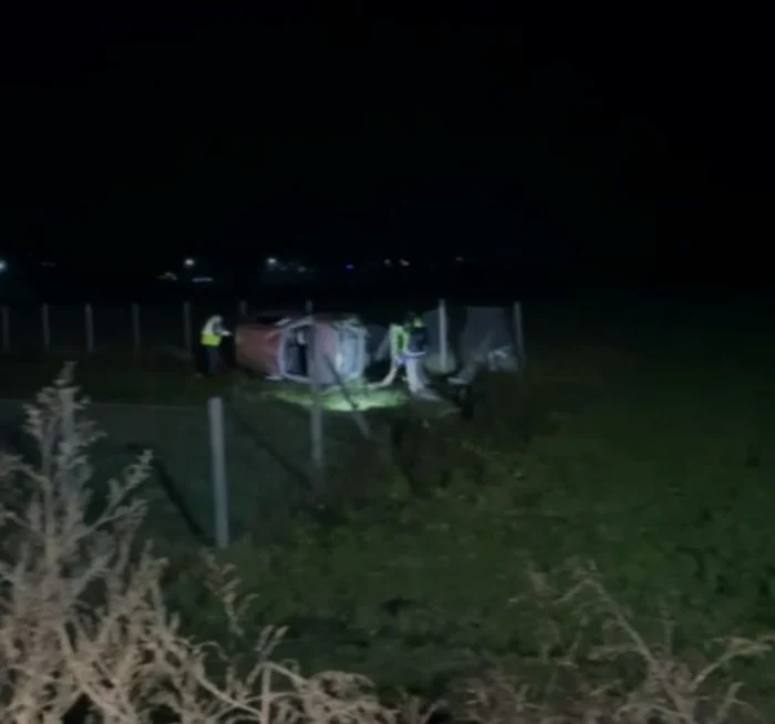 Mașina s-a răsturnat. Captură VIDEO ISU Argeș