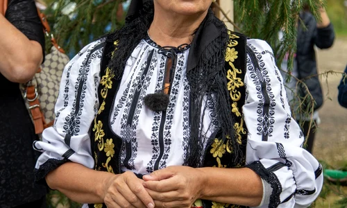 4 3 poftiti pe la noi albac 5 jpg jpeg