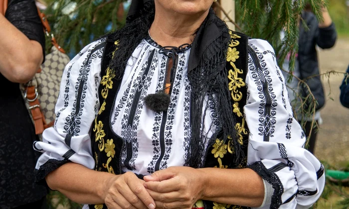 4 3 poftiti pe la noi albac 5 jpg jpeg