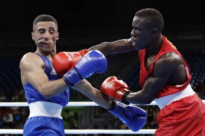 
    Falca britanicului a fost mutata din locFOTO: AP  