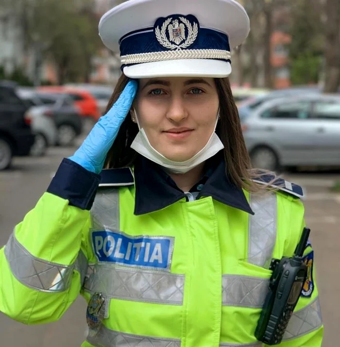 Alexandra a salutat cu respect un medic oprit în trafic