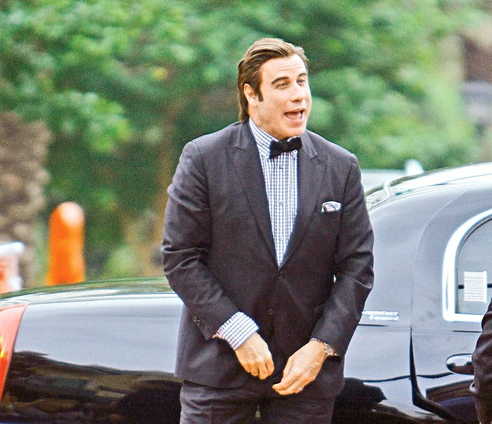 Mickey Rourke (62 de ani) a părăsit restaurantul cu „aerisire” în zonele intimeFoto: Guliver/Splashnews/Hepta