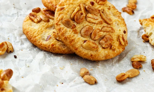 Biscuiti cu alune  Sursa foto shutterstock 1666911769 jpg