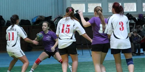 Trei meciuri se joacă azi la Sala Sporturilor din Cluj 