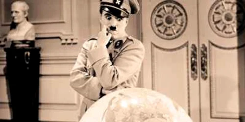 Actorul englez Charlie Chaplin (1889-1977), în filmul „Dictatorul“