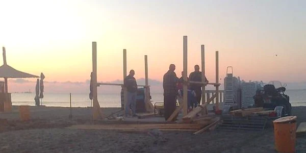 Lucrări pe plaja Sulina
