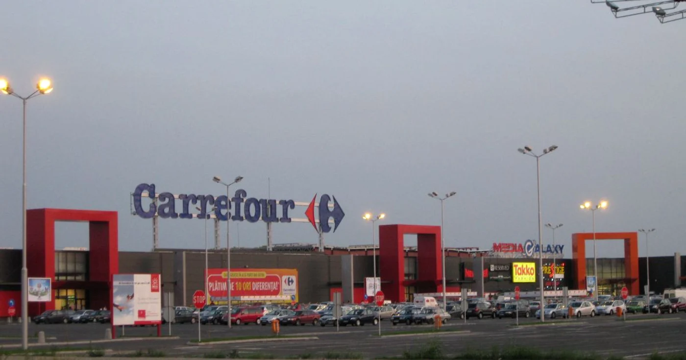 Hypermarketul are oferte atrăgătoare