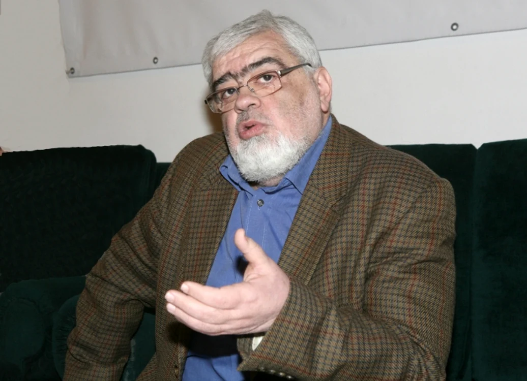 Mică antologie a tragicomediei româneşti jpeg