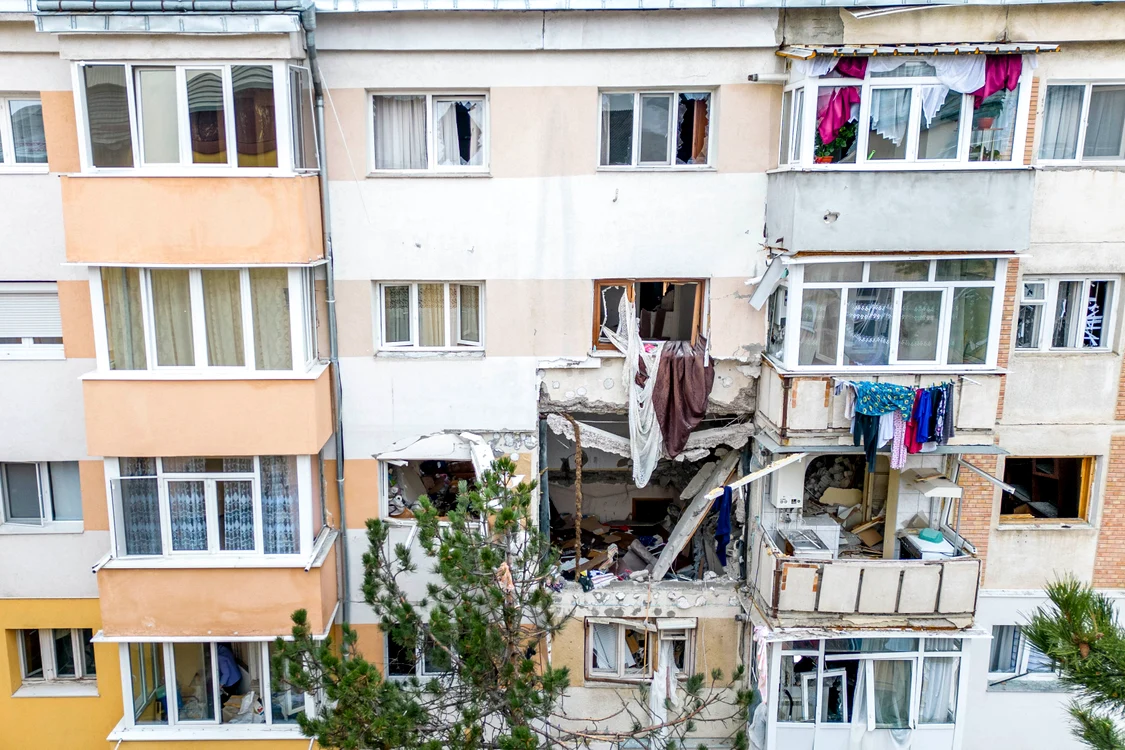 Blocul unde a avut loc explozie în Suceava FOTO: Casian Mitu