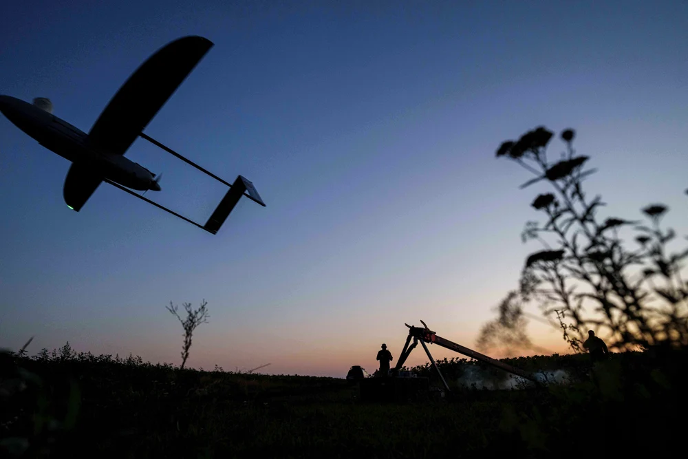 Polonia anunță că drone rusești au „încălcat în mod repetat” spațiul aerian. Armata a mobilizat avioanele poloneze și ale NATO