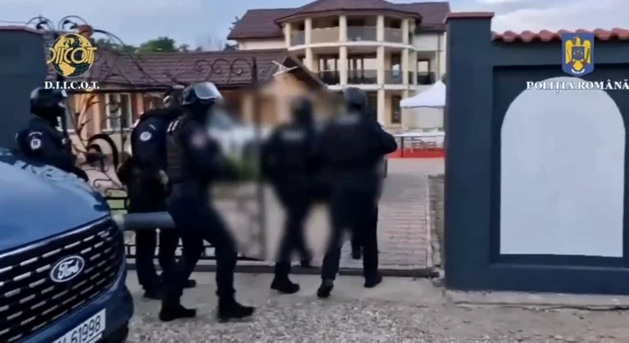 Percheziții DIICOT la suspecți FOTO: captură video