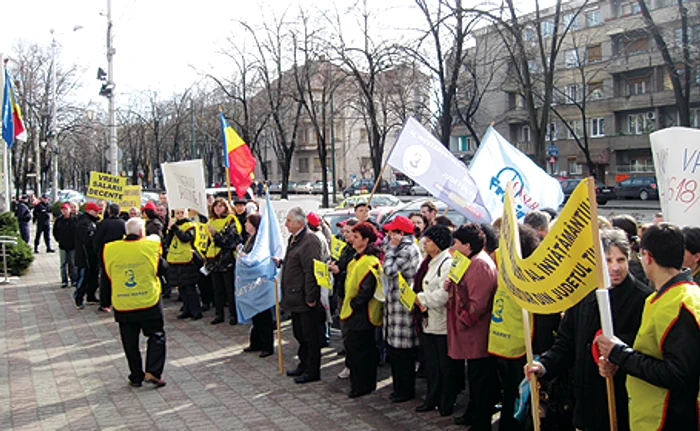 Profesorii se pregătesc de protest