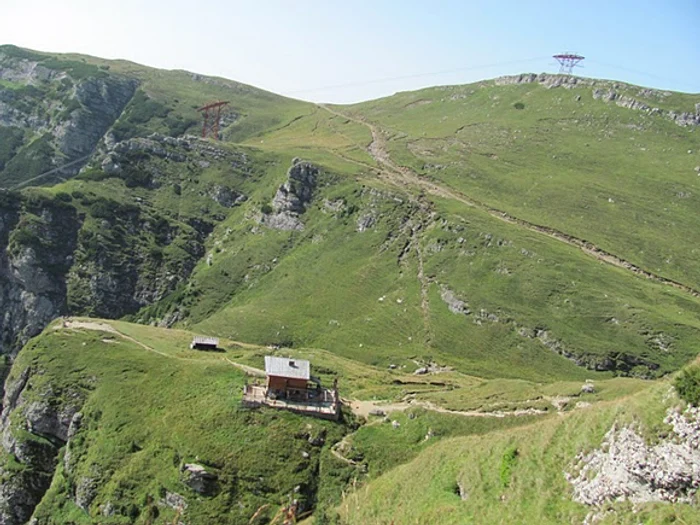 
    Prognoza meteo la munte în weekend ne spune că vremea este perfectă pentru relaxare sau drumețiifoto: Click!  