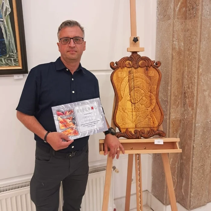 Lucrările artistului au fost deja admirate în expoziții FOTO: Fb/Marian Nedelcu