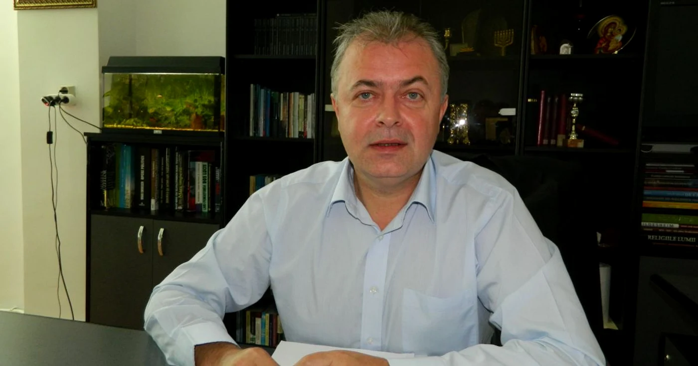 "Oricând aş putea să ajut cu sfaturi, am şi promis asta"