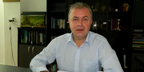 "Oricând aş putea să ajut cu sfaturi, am şi promis asta"