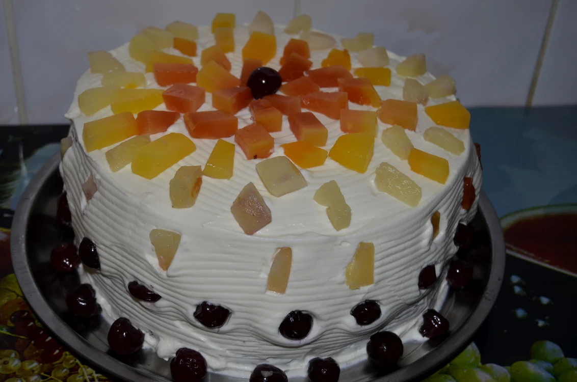 
    Tort cu fructe  