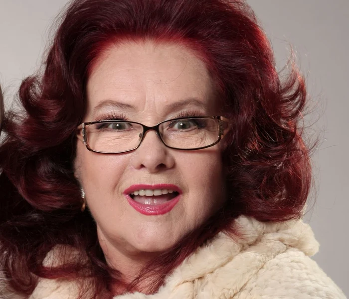 „În comedie, actorul trebuie să ştie în cine dă“ – interviu cu Stela POPESCU jpeg