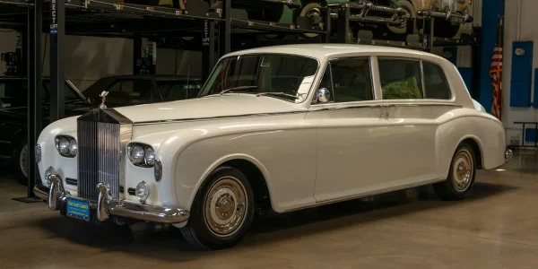 Rolls Royce Phantom V webp