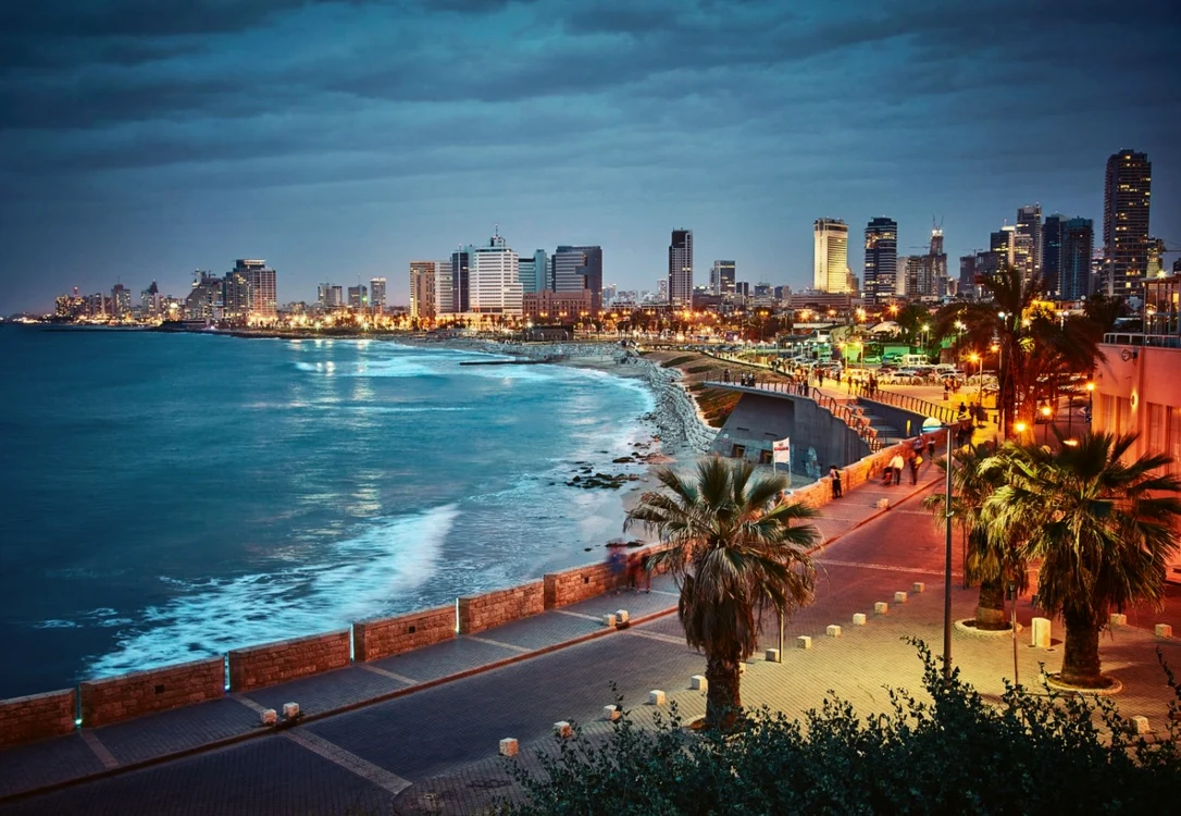 Panorama nocturnă din Tel Aviv Foto Shutterstock