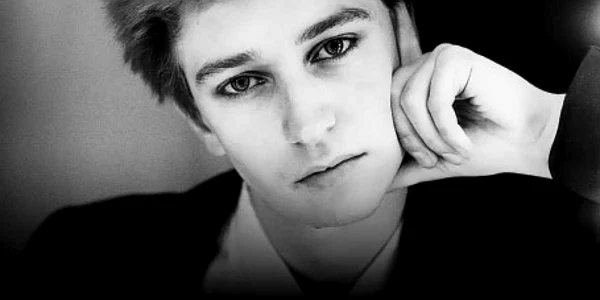 Alan Wilder şi-a păstrat şarmul din tinereţe, când cânta alături  de Depeche Mode