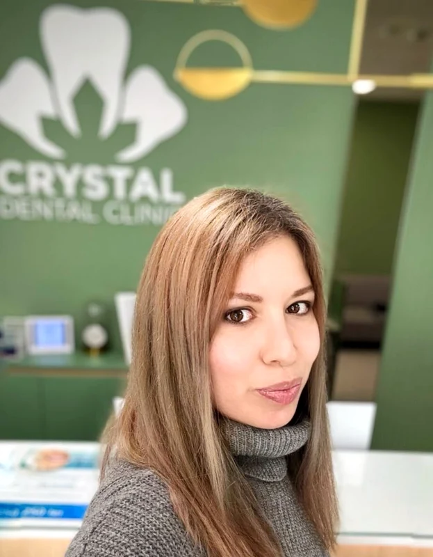 Cristina Bălan și-a schimbat culoarea părului. Sursă: Click!
