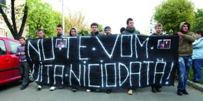 Colegii lui Andrei Goreci au purtat un banner în memoria tânărului