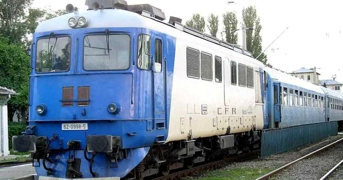 Bărbatul a fost lovit d eun tren personal (foto arhivă)