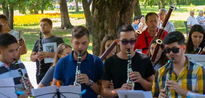 Intrarea la toate concertele este liberă. FOTOKSB Academy.