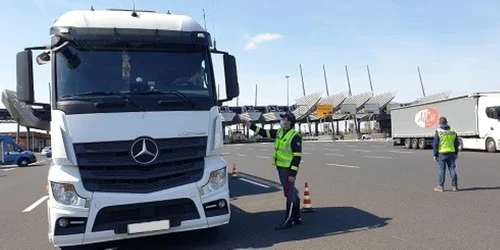 TIR roman Italia, foto poliziadistato it jpg