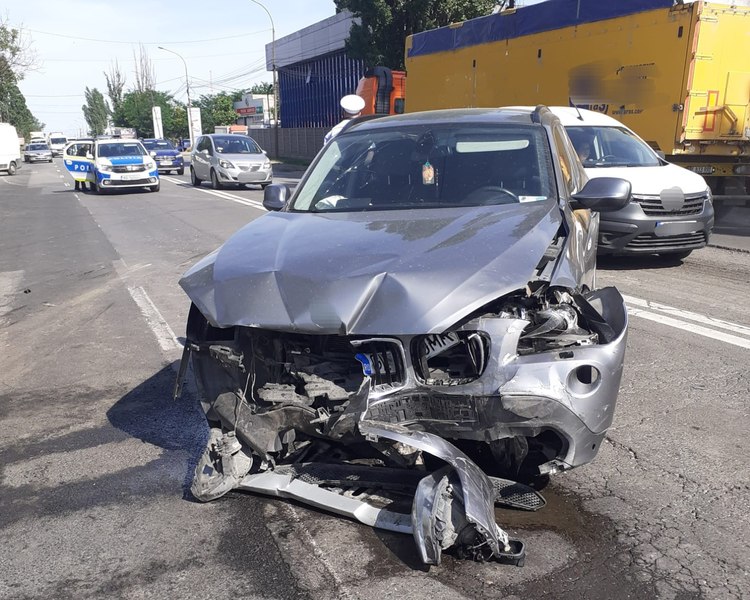 Accident grav la intrarea în Galați. Opt persoane rănite, trei mașini lovite, trafic blocat zeci de minute