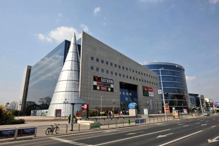 Plaza Centers