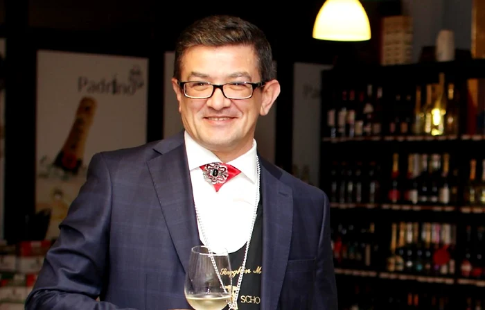 Somelierul Sevghin Menan Derviș Arhivă personală