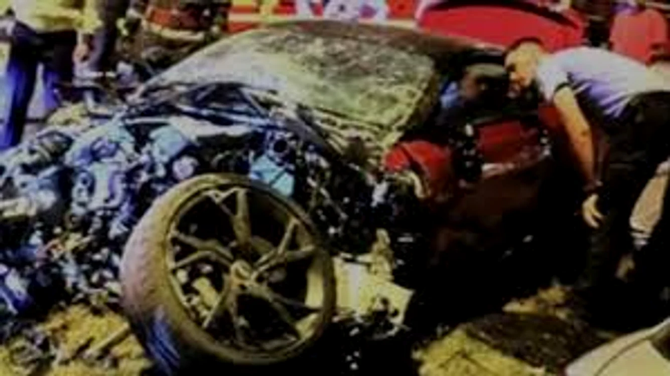 Bolidul condus de Mario Iorgulescu s-a făcut praf